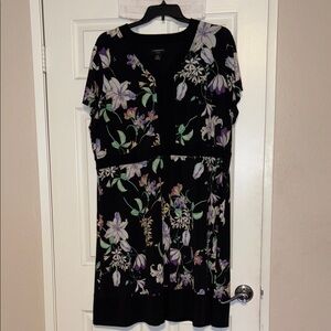 Liz Claiborne Black Floral Midi Dress